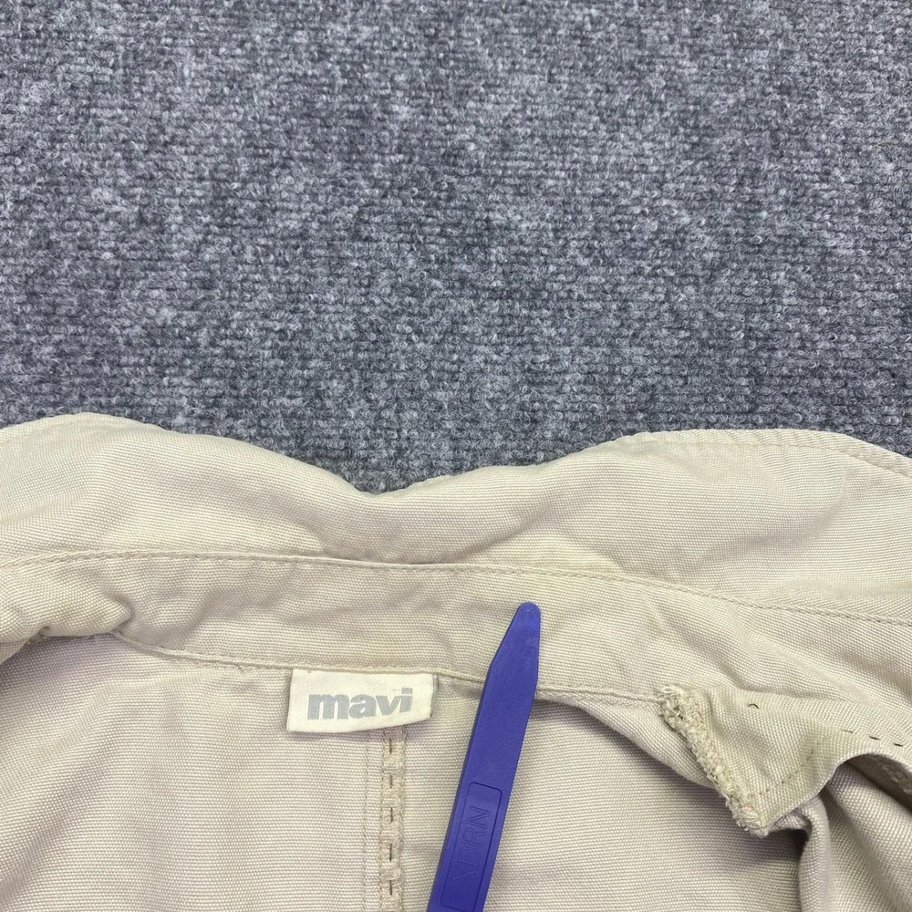 Mavi flaws small